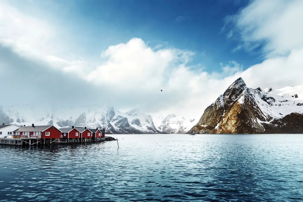 Det kan bli folksomt her i Lofoten denne sommeren også, her fra Reine.