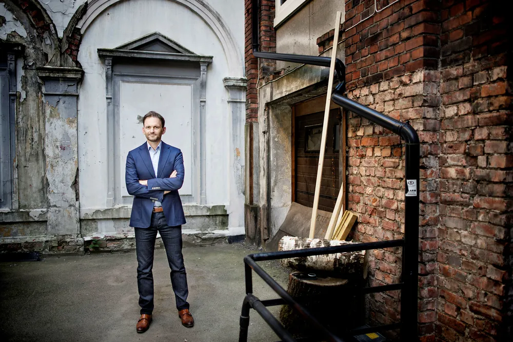 Konsernsjef John Tørres Thuv i Gyldendal trekker frem Arks 900.000 venner og 600.000 digitale lisenser i forlaget som en fremtidig nøkkel til inntekter. Foto: Luca Kleve-Ruud