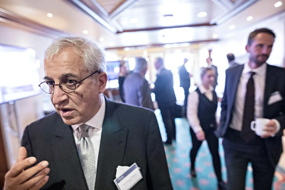 DNOs sterke mann, styreleder og storaksjonær Bijan Mossavar-Rahmani, har forsøkt å få kontroll over London-noterte Faroe Petroleum, et selskap med betydelig aktivitet på norsk sokkel.