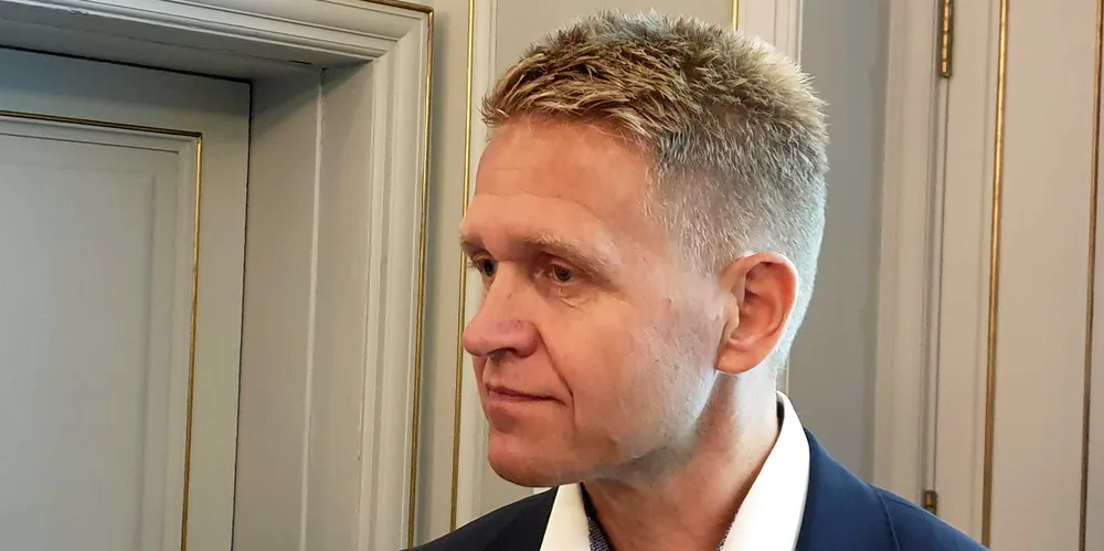 – Hadde situasjonen tillatt det, skulle jeg gjerne fortsatt som CEO. Men nå ser jeg frem til å bidra fra en ny posisjon, uttaler avtroppende Salmar-sjef Olav Andreas Ervik.