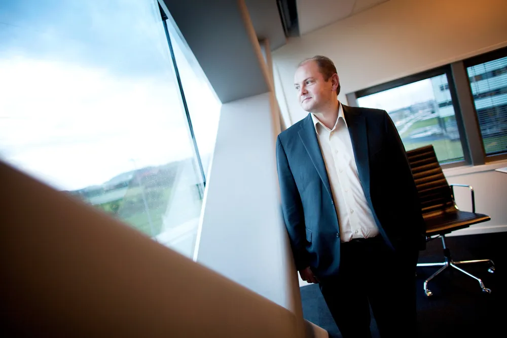 Dette er et bilde på at det er stadig flere vanlige folk som nå kommer i betydelige problemer på grunn av prisøkningene, sier administrerende direktør Svein Ivar Førland i Kraft Bank.
