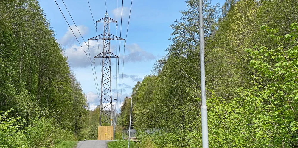 De norske strømprisene svingte fra 0,5 kr/MWh tol 884,16 kr/MWh i uke 20. Strømmast.