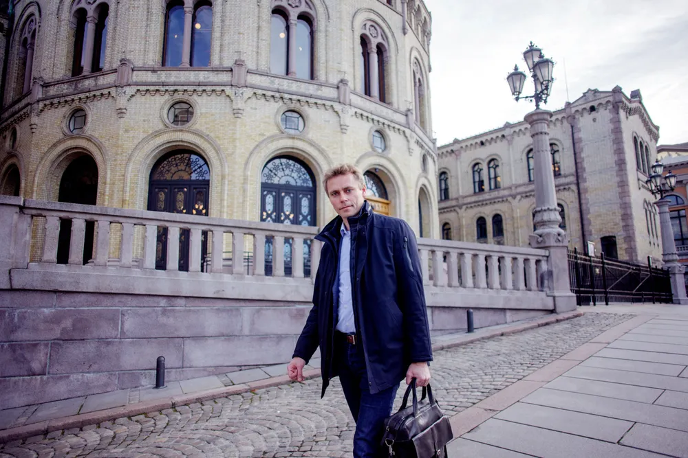 Som for Charles Dickens’ Ebanezer Scrooge, bærer forskningsminister Ola Borten Moes fremferd preg av hva han selv evner å se. Ikke hvordan ting faktisk henger sammen, skriver artikkelforfatteren.