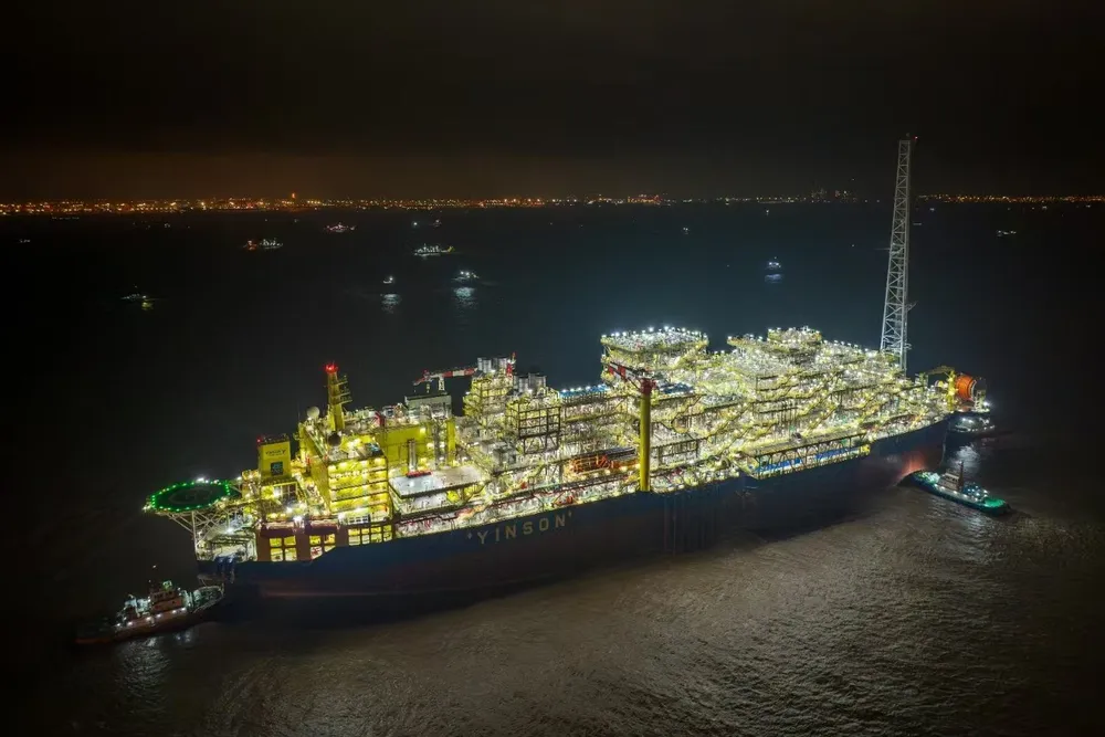Agogo FPSO starts journey to Angola in the early hours of 3 March 2025.