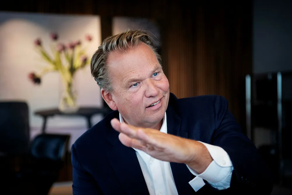 Ole Ertvaag og Hitecvision gjør en ny milliardtransaksjon tross oljeprisfall.