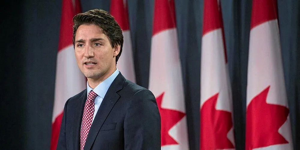 Oil exports will help Canada's renewables industry, Carr says
