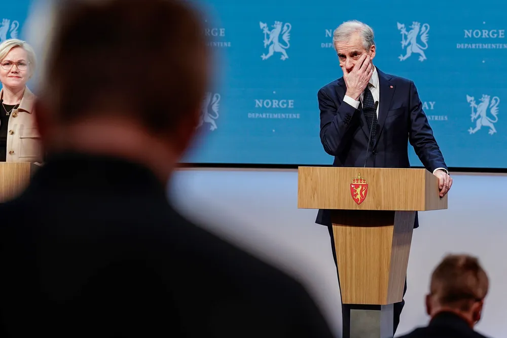 Statsminister Jonas Gahr Støre redegjorde tirsdag for regjeringens koronatsrategi i Stortinget. Her fra pressekonferansen om nye tiltak tirsdag.