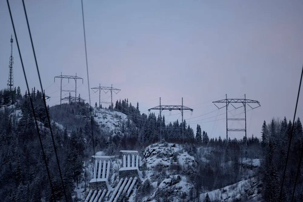 Skal norsk kraftkrevende industris fremtid diskuteres, må det gjøres på en ordentlig måte som setter deres situasjon inn i et helhetsperspektiv, ifølge artikkelforfatteren.