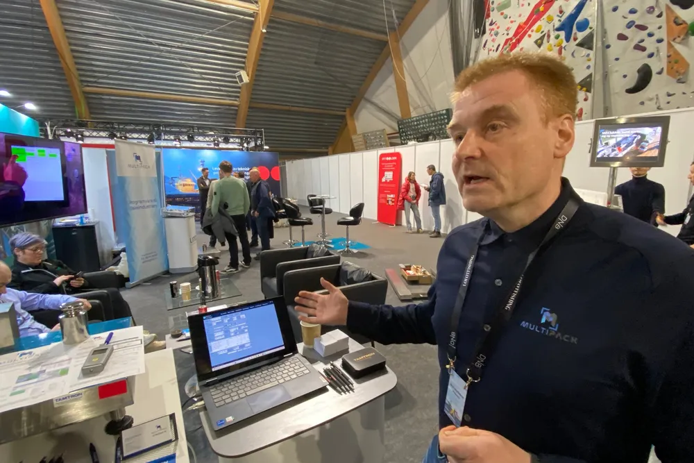 Markedssjef i K2 Multipack, Børge Lunga Pedersen, mener det er på tide å ta norsk fiskeindustri ut av steinalderen ved å eliminere bruken av penn og papir.