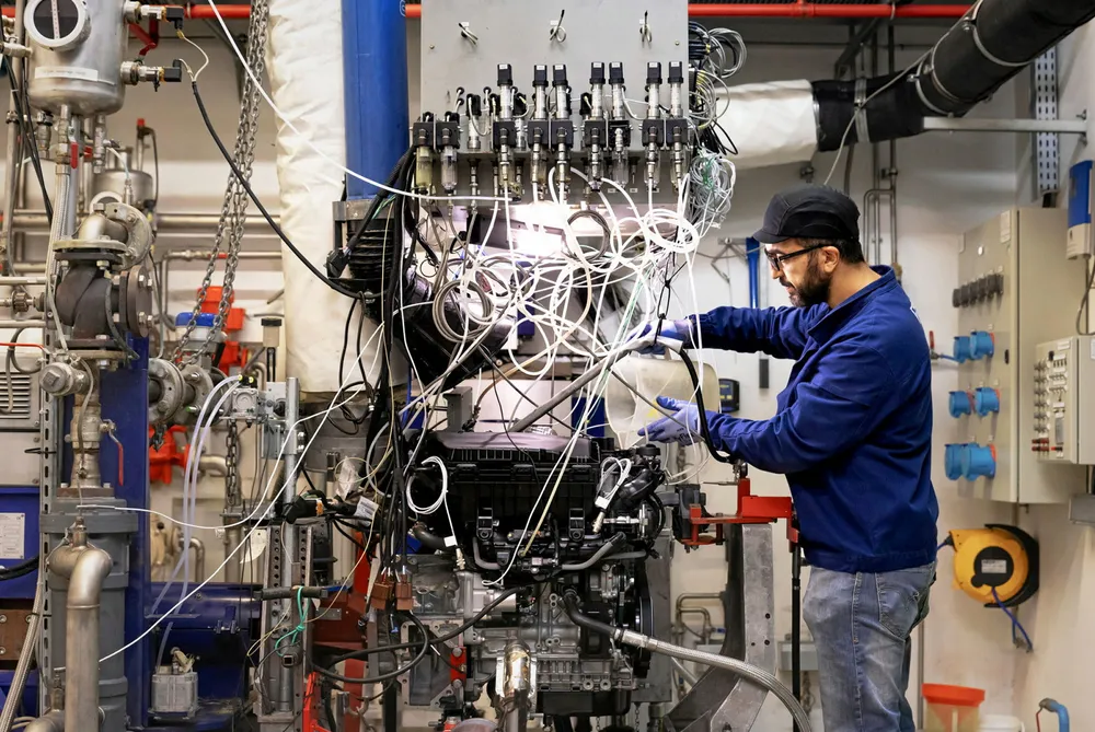 E-fuels testing by Stellantis and Aramco.