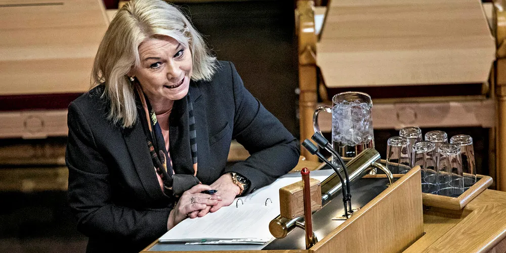Tar tid: Stortingspolitikere ønsker skjerpede regler for byggvarme, men kommunal- og moderninseringsminister Monica Mæland (H) har ikke klart å få det innført ennå.