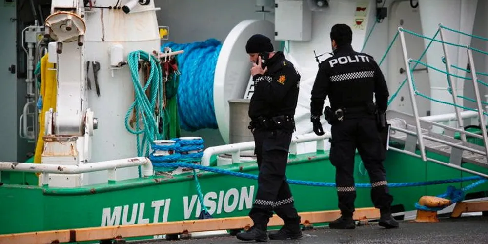 Undersøkelse på ulykkesbåten fra FSV mandag.