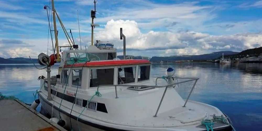 ? Vi må jo bevare yrket. Oljen tar slutt en dag og det er fisken man må bevare, sier Joachim Berg Hansen (20) fra Vadsø som snart er i gang med fiske på egen båt. Foto: Privat