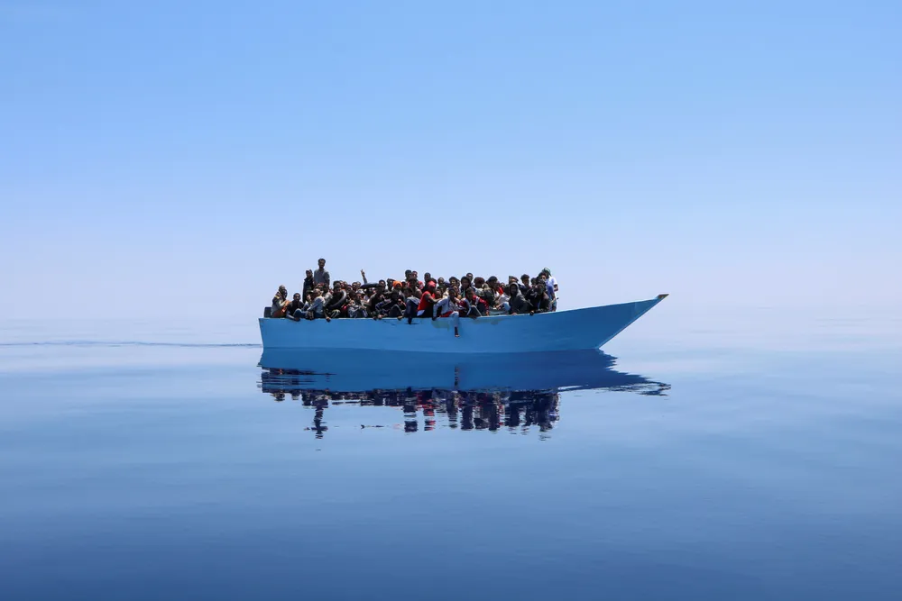 Lite velkomne. Båt med migranter reddet i Middelhavet av Leger uten grenser (MSF) 12. juni.
