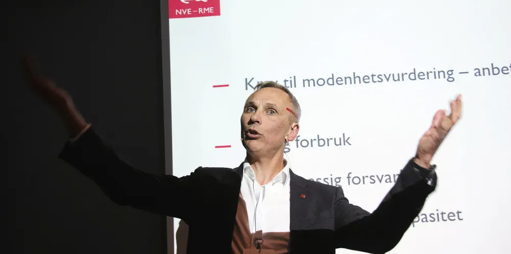 Torfinn Jonassen i RME vil gi raske nettselskaper en større del av kaken. Avbildet under NVEs Energidagene 19.10.23.
