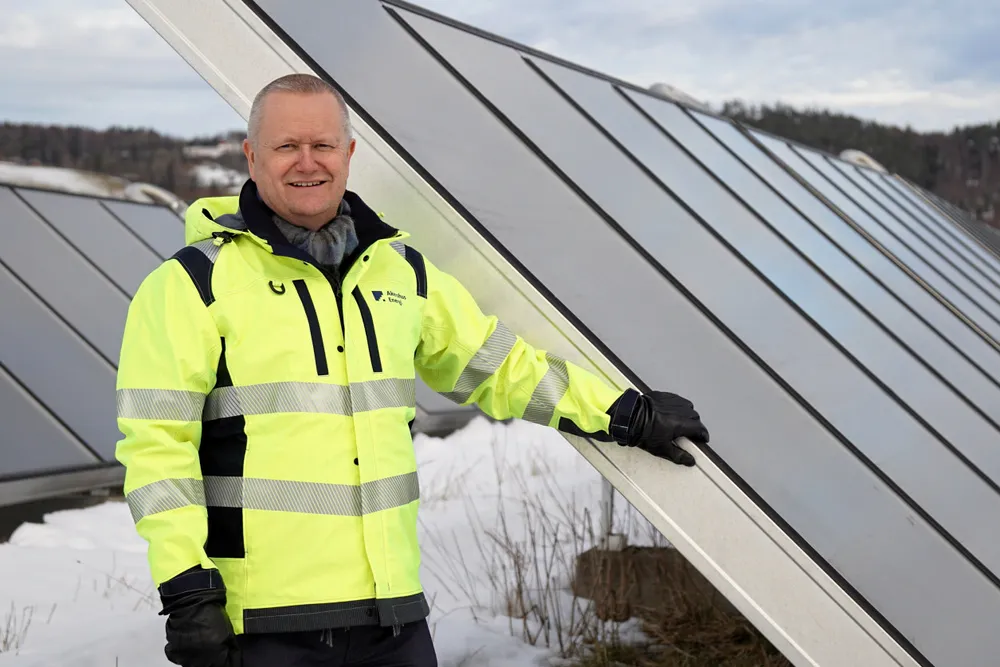 Konsernsjef Eskil Lunde Jensen har tro på at det vil komme flere solparker på ganske kort tid, siden utviklerselskapet Solgrid har flere prosjekter til behandling hos NVE.
