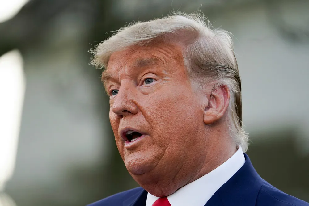 President Donald Trump har diskutert med sine rådgivere muligheten for å forhåndsbenåde barna, svigersønnen og sin personlige advokat Rudolph W. Giuliani.