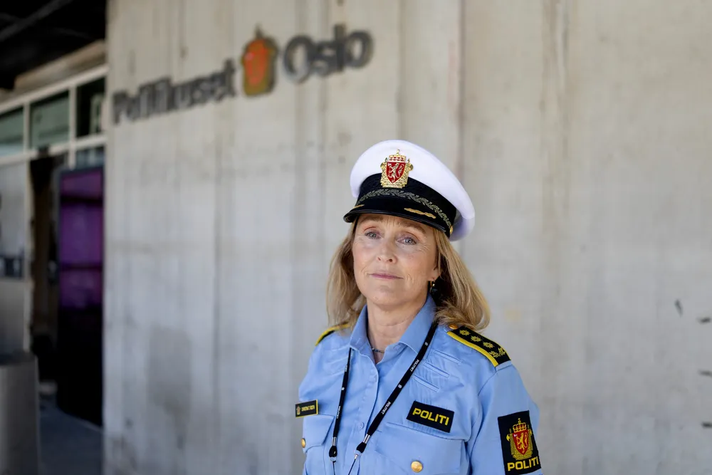 Politiinspektør Christina Rooth berømmer etterforskeren som sa fra til Kartverket.