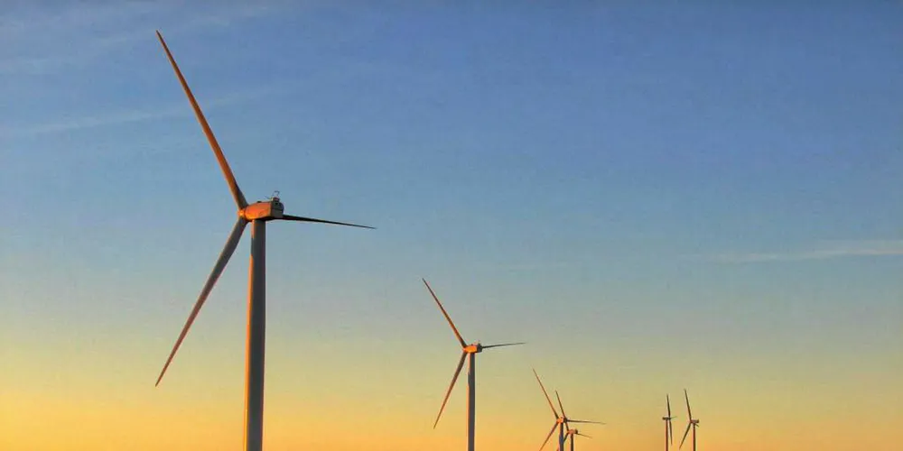 Brown Hill Range wind farm, south australia photo by david clarke
