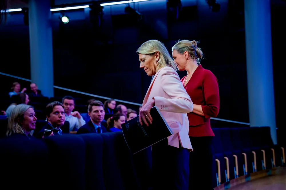 DNBs konsernsjef Kjerstin Braathen og finansdirektør Ida Lerner la frem årsresultatet onsdag morgen.