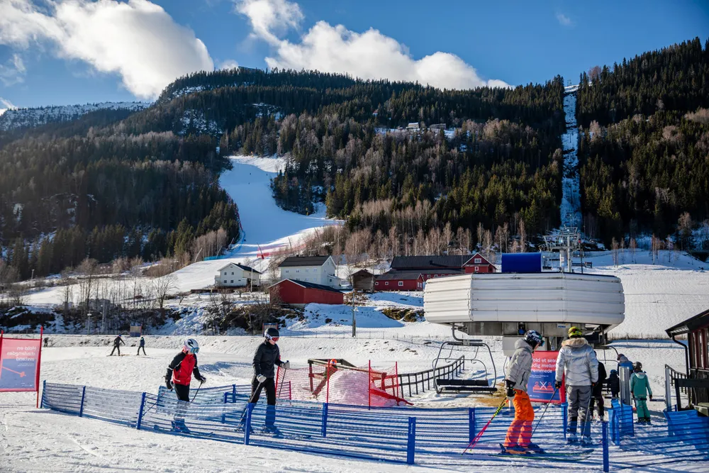 Hardt pressede Næringsbanken går trolig på nytt stortap etter at hytteselskapet Kvitfjell Alpingrend her på Kvitfjell er konkurs.