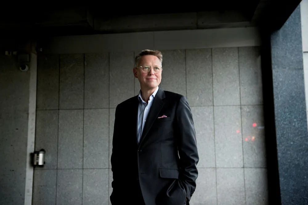 Tidligere juridisk direktør i Telenor, Pål Wien Espen, starter ved nyttår som direktør i Nasjonal kommunikasjonsmyndighet, som fører kontroll med blant annet Telenor.