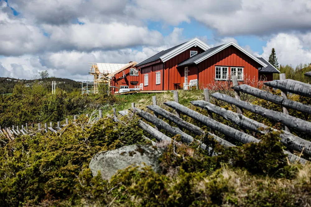 Protesten mot et prosjekt i Rauland er det siste i en voksende rekke varsler om at hyttebyggingen er ute av kontroll.