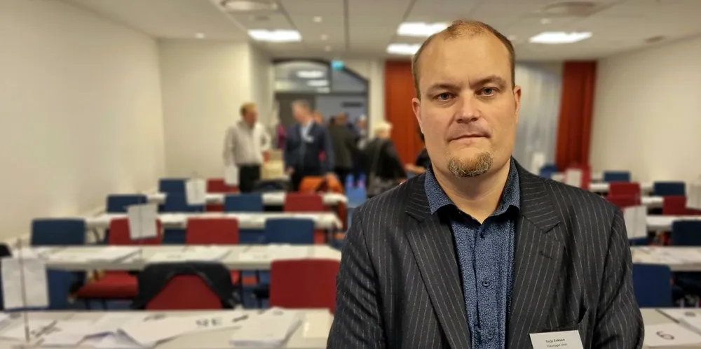Leder i Fiskarlaget Vest, Terje Eriksen, snakket om både havvind, kvotemelding, sporing- og rapportering og grunnrenteskatt i sin åpningstale.