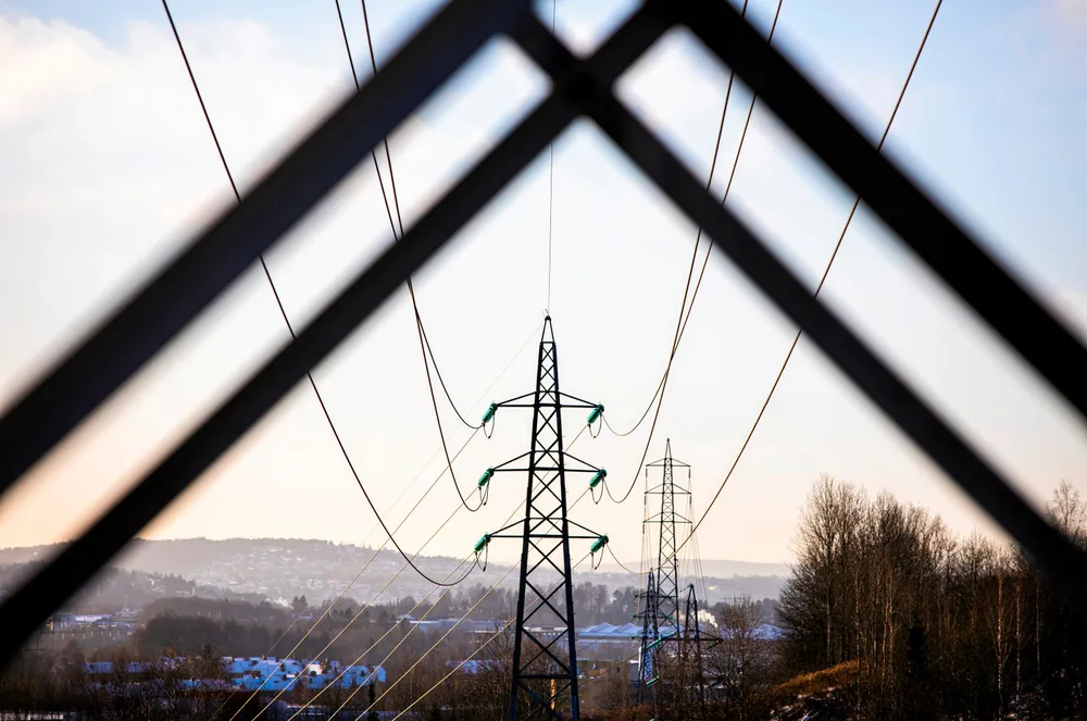 Det er NO1 som har størst nettap, selv om NO2 har de høyeste prisene. For første gang på et år blir det utbetalt støtte til kunder for å dekke nettap over 35 øre/kWh.