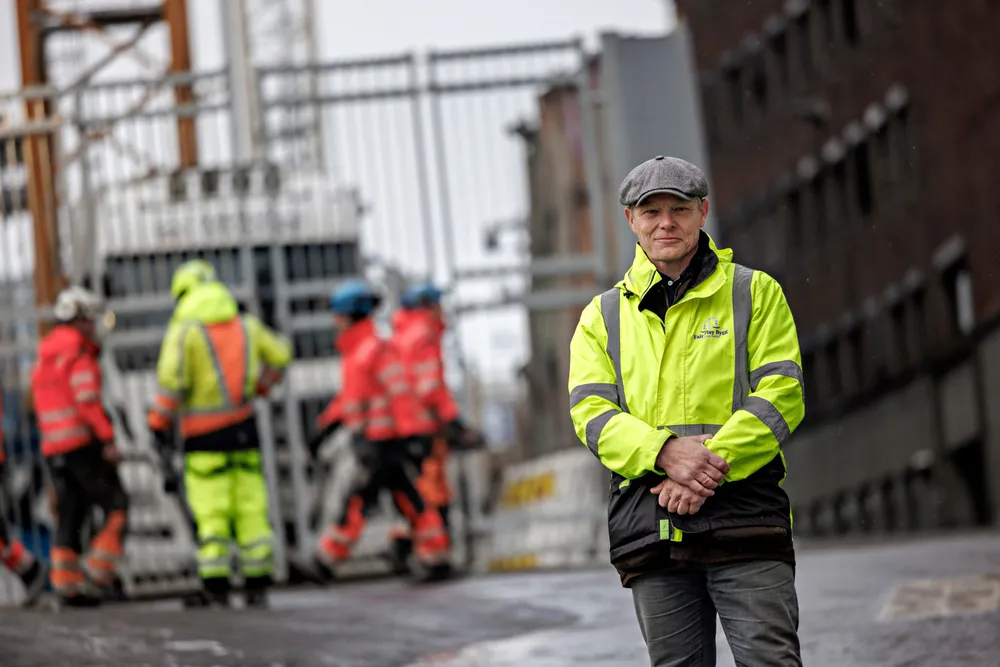 Politiet vil truleg ikkje etterforske bedrageria eller konkursen. Stråmannen får ansvaret, bakmannen går fri, skriv Lars Mamen (biletet).