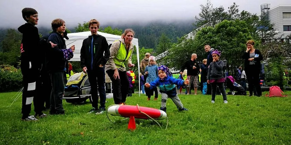 STØTTE: Leaparken Velforening er et av lagene som fikk støtte til aktivitet i 2017. De arrangerte sjøvettdag ved Solheimsvannet i Bergen.