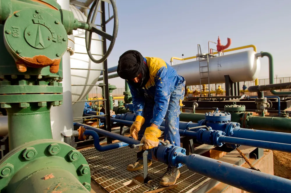 South-north corridor: the onshore TTPC pipeline runs from Algeria’s border with Tunisia, in the Oued es Safsaf region, to the Tunisian coast at Cap Bon.