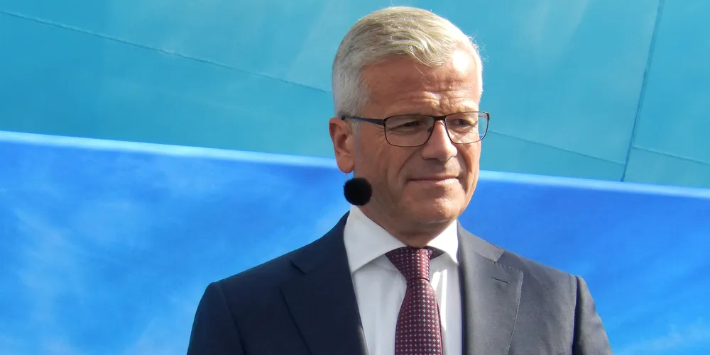 AP Moller-Maersk, which is led by chief executive Vincent Clerc, has sold all 20m shares of its 10.5% investment in Hoegh Autoliners.