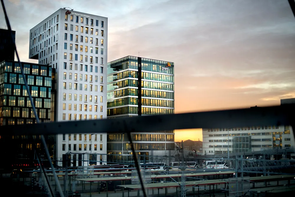 Pwc-bygget i Bjørvika, Dronning Eufemias gate 8, helt til høyre. Foto: Luca Kleve-Ruud