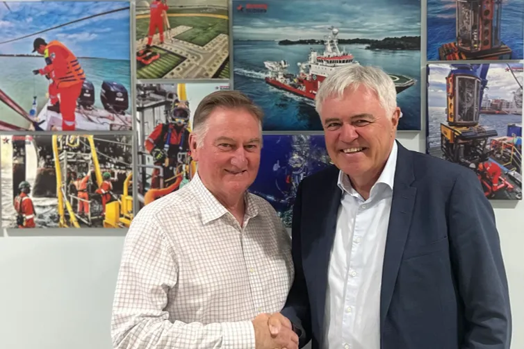 Colin McGinnis of Shelf Subsea (left) and Oyvind Mikaelsen of DeepOcean.