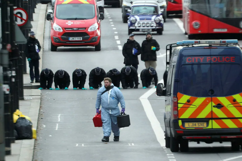 Britisk politi fingransker området for terrorangrep på London Bridge. 29. november 2019 ble fem personer knivstukket, to dødelig. «Ved å sikre vår egen stat, beskytter vi også friheten til andre demokratier», skriver artikkelforfatteren.