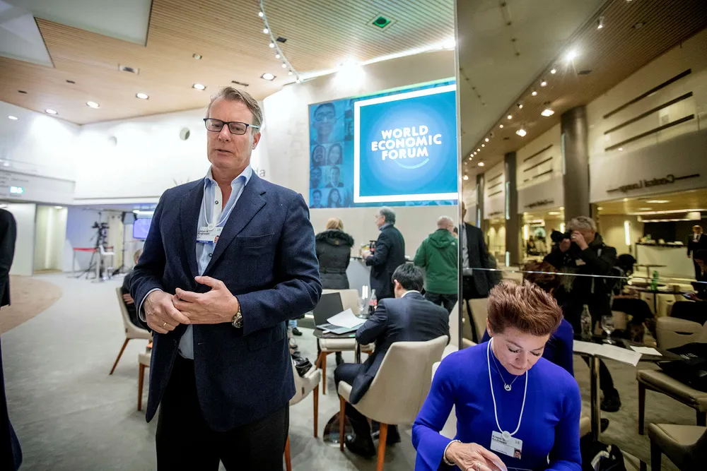 Ferd-eier Johan H. Andresen (bildet) og familien har en formue på over 32 milliarder kroner. Som styreleder er han fortsatt aktiv eier, og var til stede under World Economic Forum i Davos i Sveits sent i januar sammen med kona Kristin Andresen. Foto: Ørjan F. Ellingvag