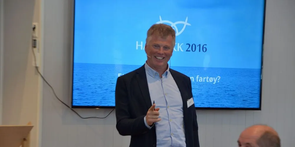 Økonomiprofessor Ola Grytten åpnet konferansen Havblikk i Midsund i går.