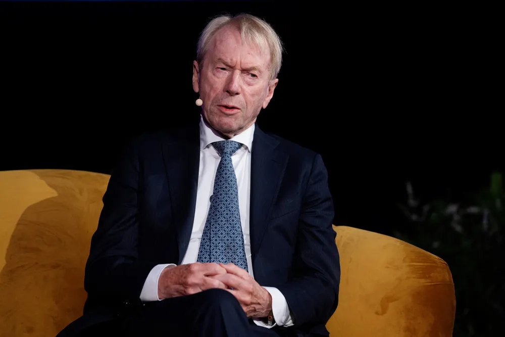 – Jeg kom til å tenke på det som ble sagt om de franske aristokratene som flyktet under revolusjonen og kom tilbake etterpå. Det ble sagt: «Det er ingenting lært og ingenting glemt», sier investor Jens Ulltveit-Moe.