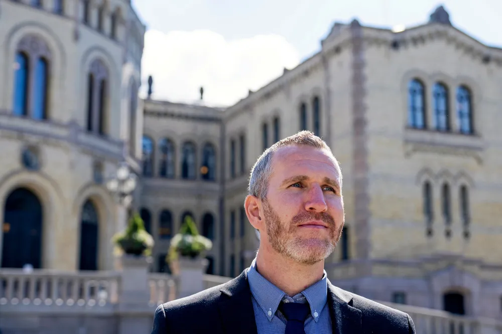 Frp-representant Marius Arion Nilsen lurer på prinsippene av sponsing av ulik moden kraftproduksjon.