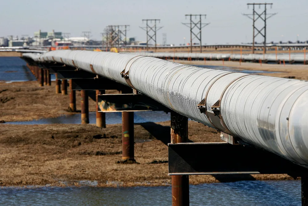 Groundwork: an oil pipeline crosses the Arctic tundra on Alaska's North Slope