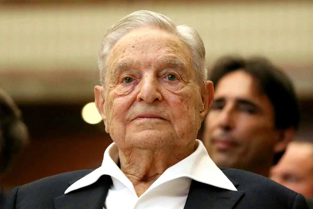 George Soros og 17 andre superrike amerikanere ber offentlig om at de bør skattlegges hardere og foreslår at politikerne innfører en formuesskatt slik mange europeiske land har.