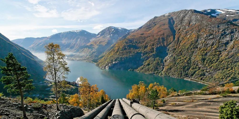 Ifølge Nord Pool har det så langt i år vært et energiunderskudd i Sør-Norge. Det betyr at det er produsert mindre kraft enn det som er forbrukt i området. Det har dermed blitt sendt mer strøm inn til Sør-Norge enn det som er sendt ut. Bildet er fra Tysso 1.