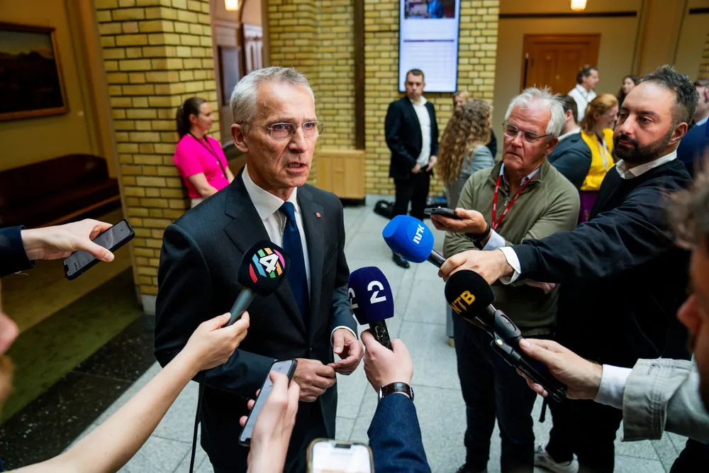 Finansminister Jens Stoltenberg ble tirsdag intervjuet i Vandrehallen i Stortinget i forbindelse med budsjettforliket.