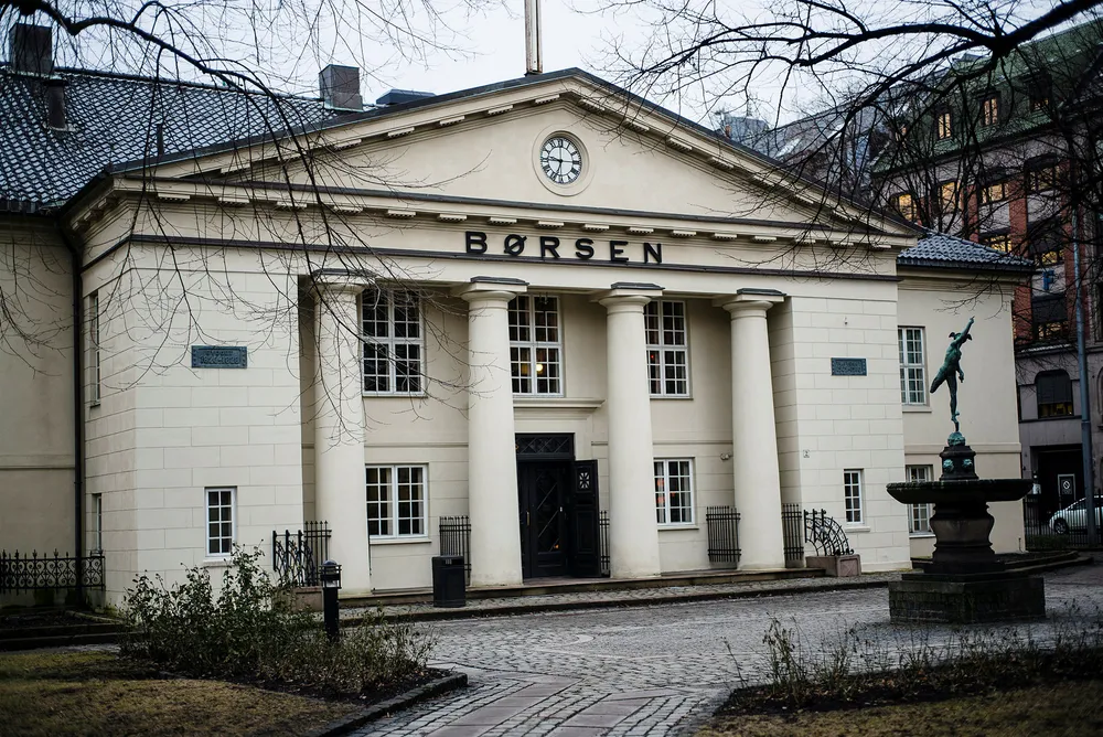 Siden Brabank la frem elendige tall i slutten av oktober har aksjen falt ytterligere fra 1,06 kroner til 0,8 kroner. Det er et fall på 25 prosent på under en måned.