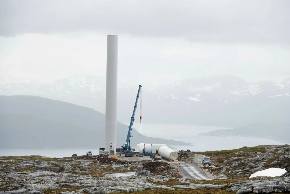 Utbygging av Nordlys Vindpark på Kvaløya i Tromsø kommune rett ved ferieparadiset Sommarøy.