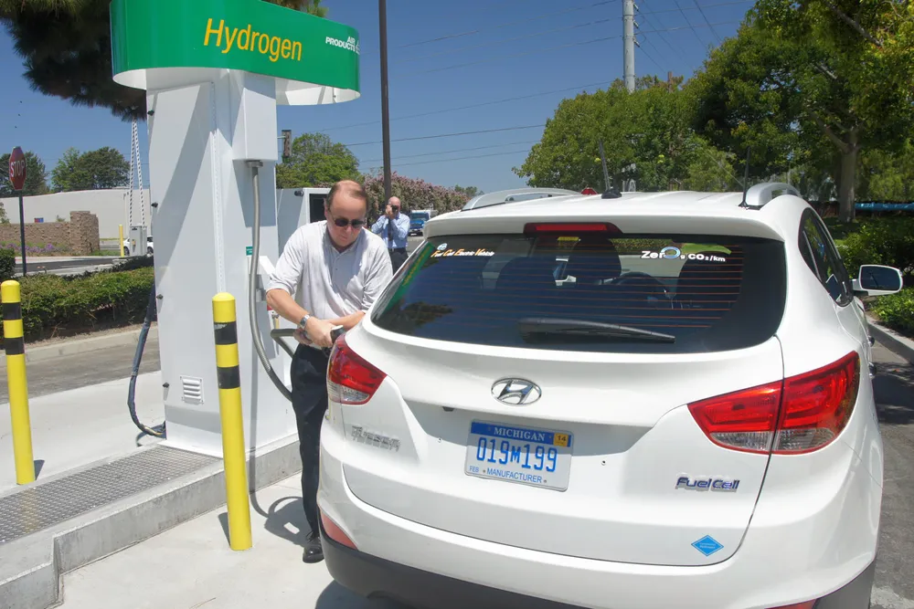 Air Products hydrogen refuelling station in California.