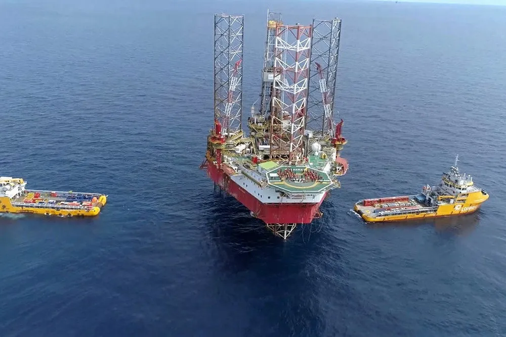 Harbour's choice of jack-up: the Soehanah (Pearl Driller)