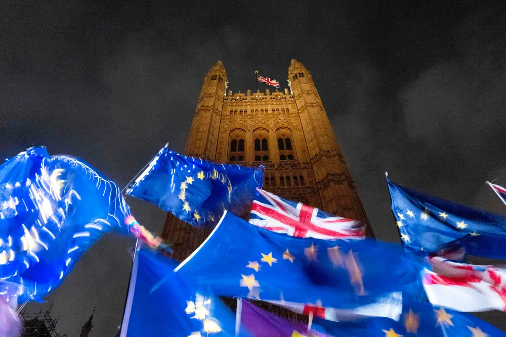Norge er også i særklasse i et europeisk perspektiv til tross for at reglene for fusjonskontroll i stor grad likelydende i EU/EØS, skriver artikkelforfatterne.