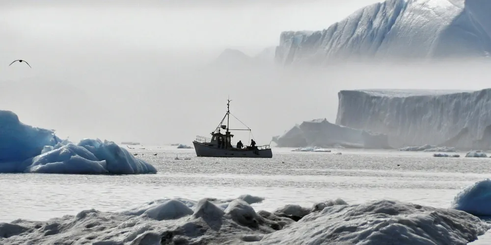 ISEN SMELTER: Klimaendringens betydning for hav og is ble presentert i en ny FN-rapport onsdag. Tapet av ismasse på Grønland har vært på 278 gigatonn per år i perioden 2006 til 2015.